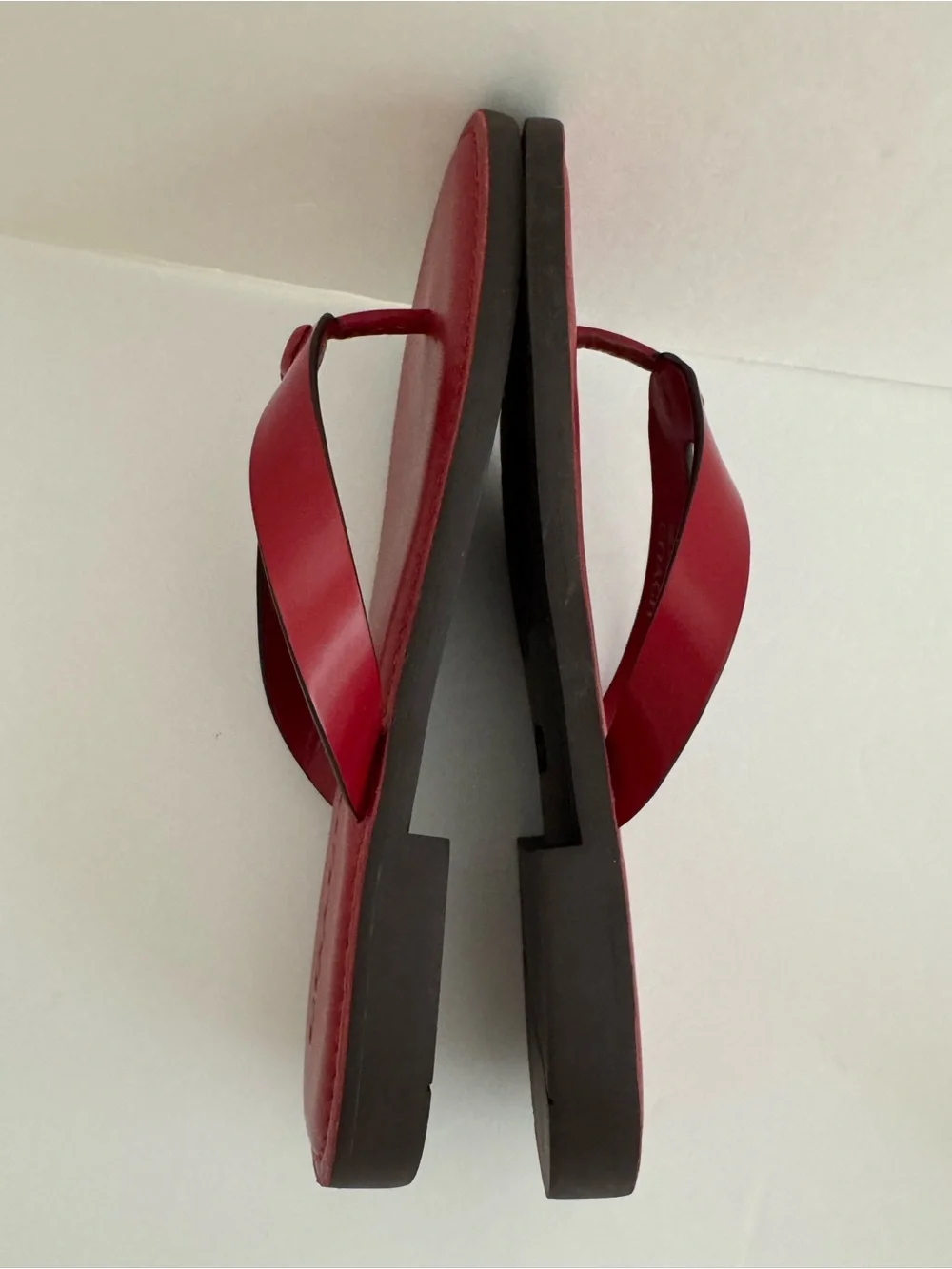 Coach Brianna Ruby Leather Logo Flip Flop Sandals Size 5B CZ379